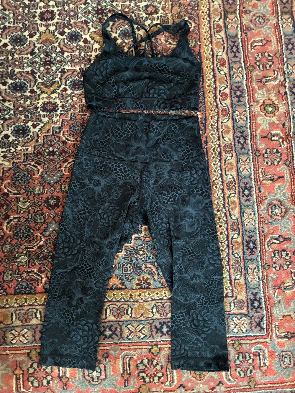 lululemon athletica Black Floral Print Cropped Leggings & Energy Bra Set - 6